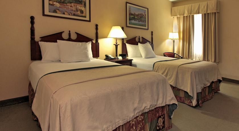 Hotel Baymont By Wyndham South Bend Near Notre Dame Extérieur photo
