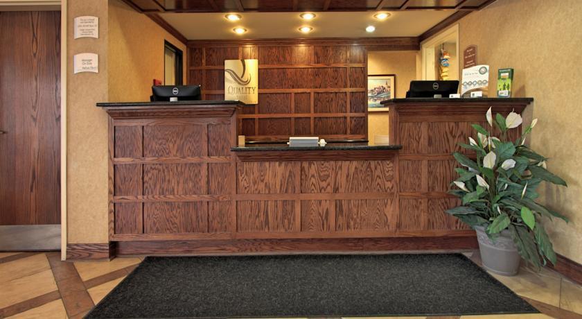 Hotel Baymont By Wyndham South Bend Near Notre Dame Extérieur photo
