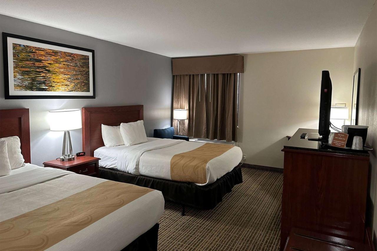 Hotel Baymont By Wyndham South Bend Near Notre Dame Extérieur photo