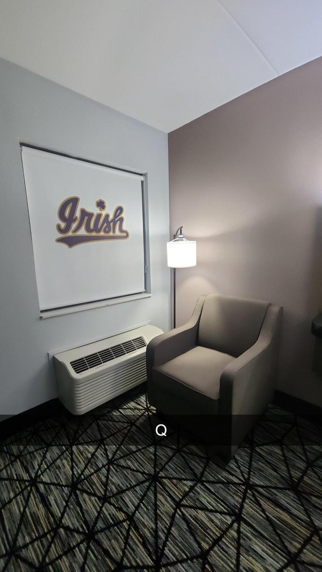 Hotel Baymont By Wyndham South Bend Near Notre Dame Extérieur photo