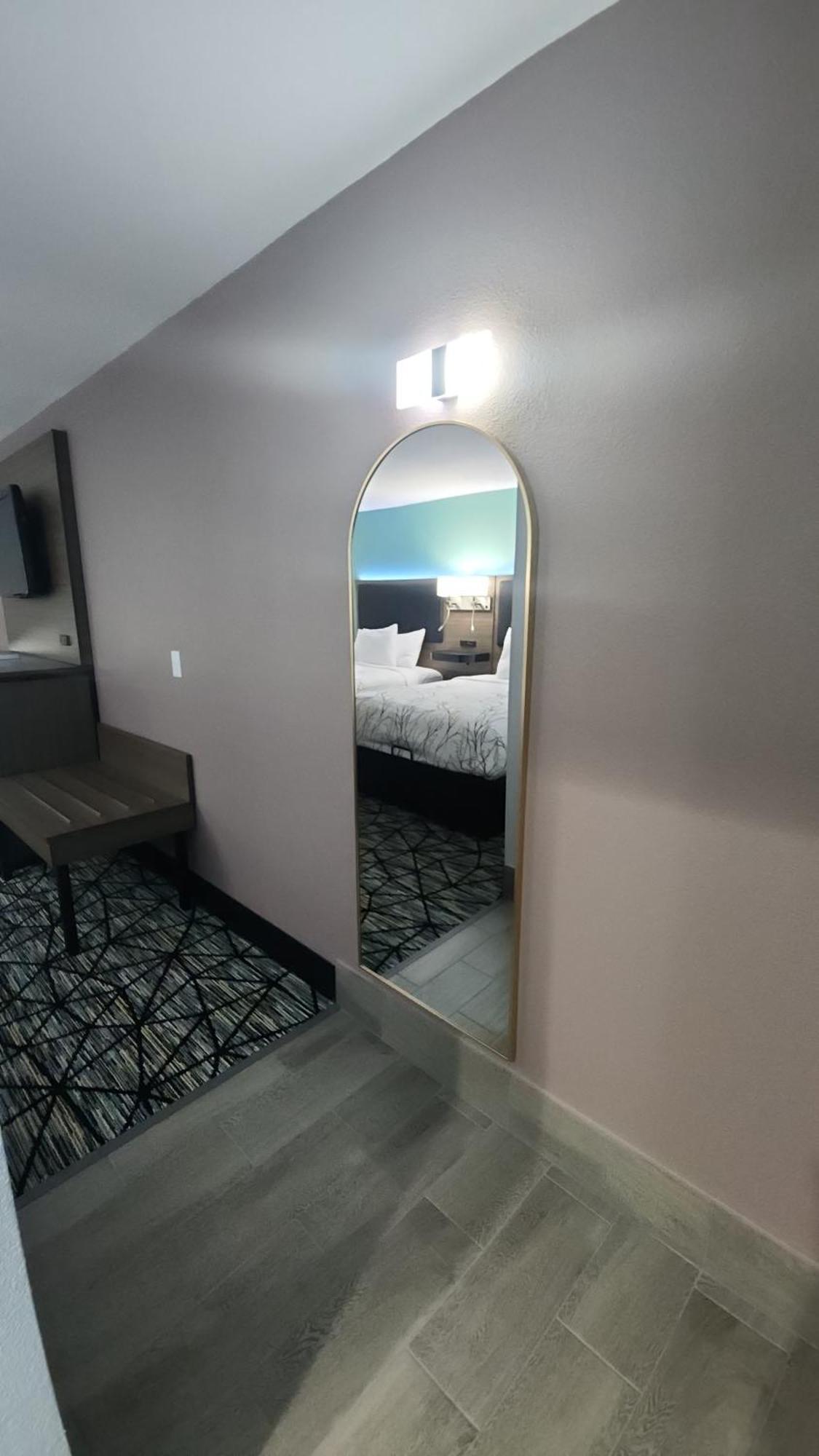 Hotel Baymont By Wyndham South Bend Near Notre Dame Extérieur photo